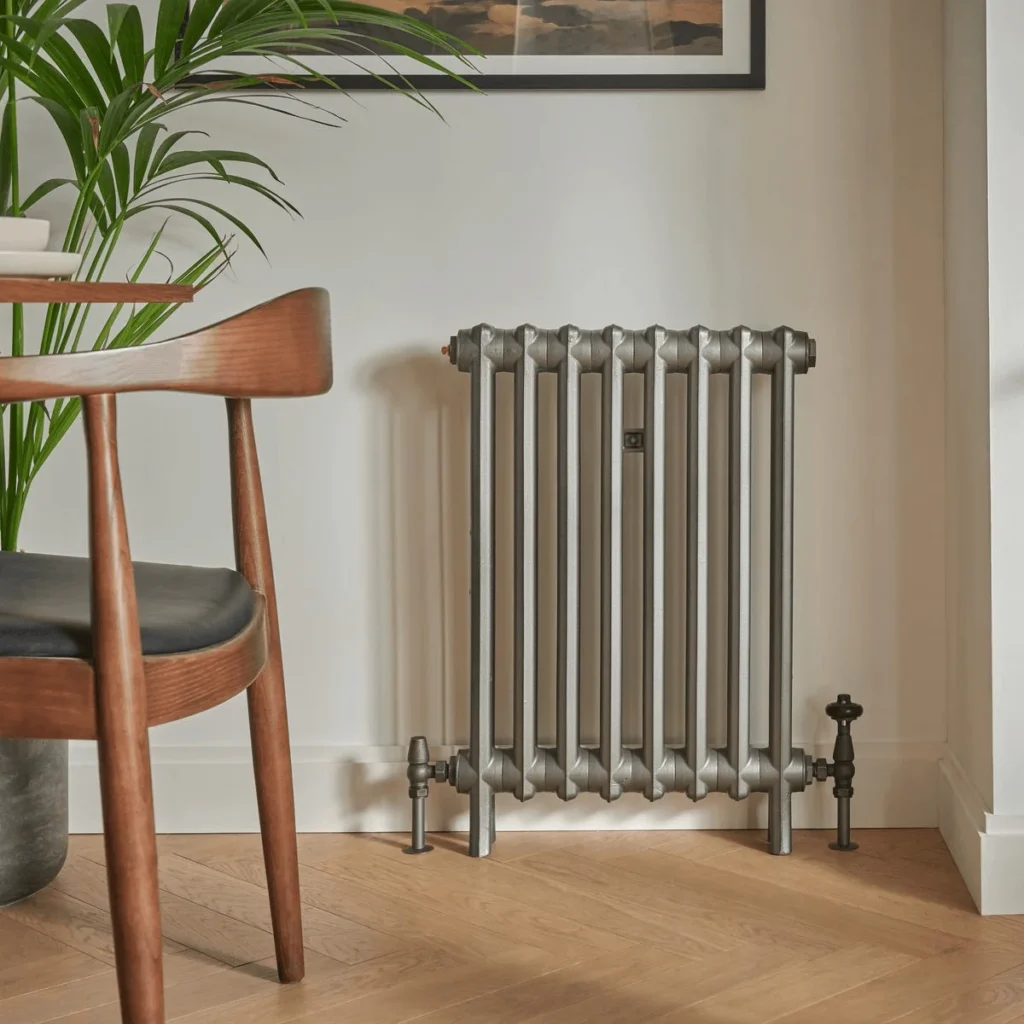 Elizabethan 750 Old Pewter Front View